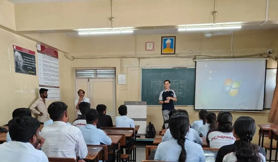 Expert lecture on “Industrial insights in Electronics field” for TYEJ students