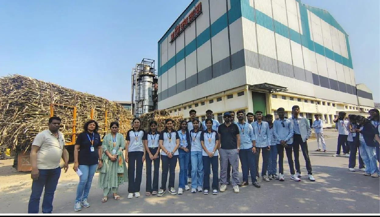 Industrial visit of FYEJ, SYEJ, TYEJ students to Ajinkyatara sahakari sakhar karkhana