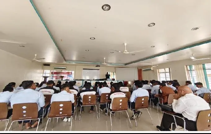 Medical Emergency Lecture for FYEJ,SYEJ,TYEJ students by Dr.Jayant Shrikhnade Lokmanya hospital