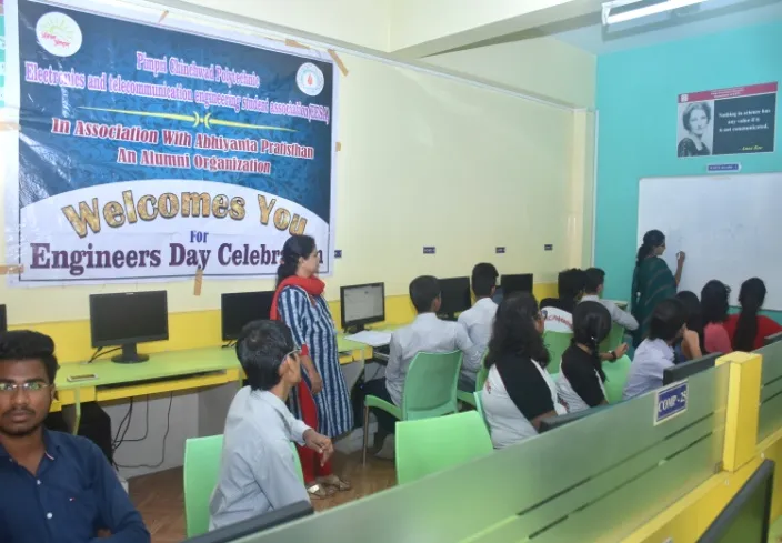 Three day Workshop on PLC and automation Mrs.B.R.Shelake of RATECK control system 1, PCPolytechnic