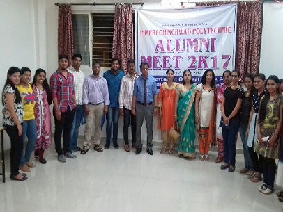 Group photo of alumni student with faculty members