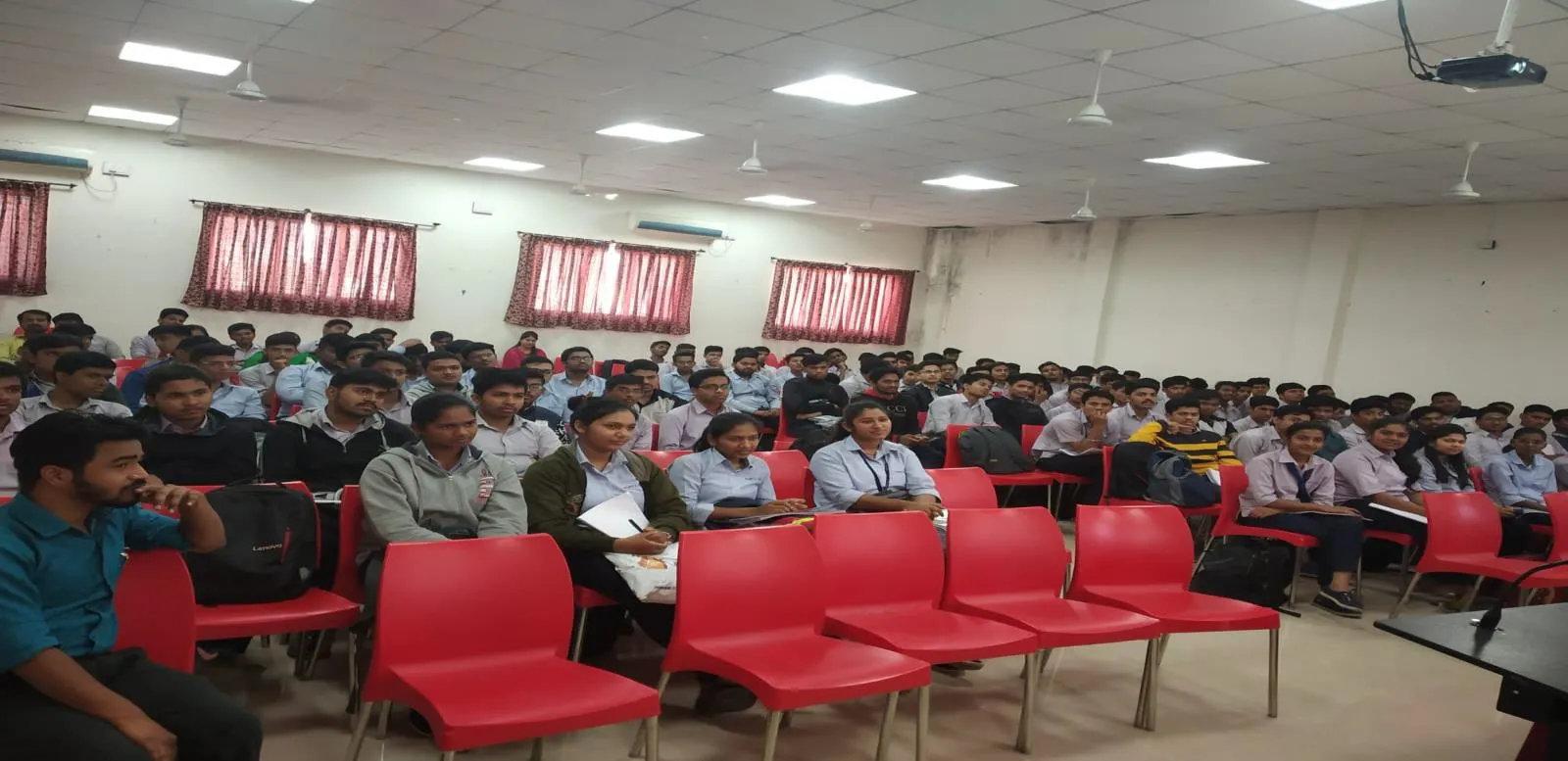 EXPERT LECTURE BY MR. PRANIT ABDAGIRE ON ADVANCE IN CAD ON 31/01/2020 FOR SYME (SHIFT)