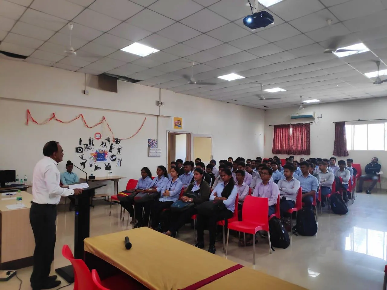 EXPERT LECTURE BY MR.ARVIND WADKAR ON PERSONALITY DEVELOPEMENT ON 17/02/2020 FOR SYME (SHIFT)